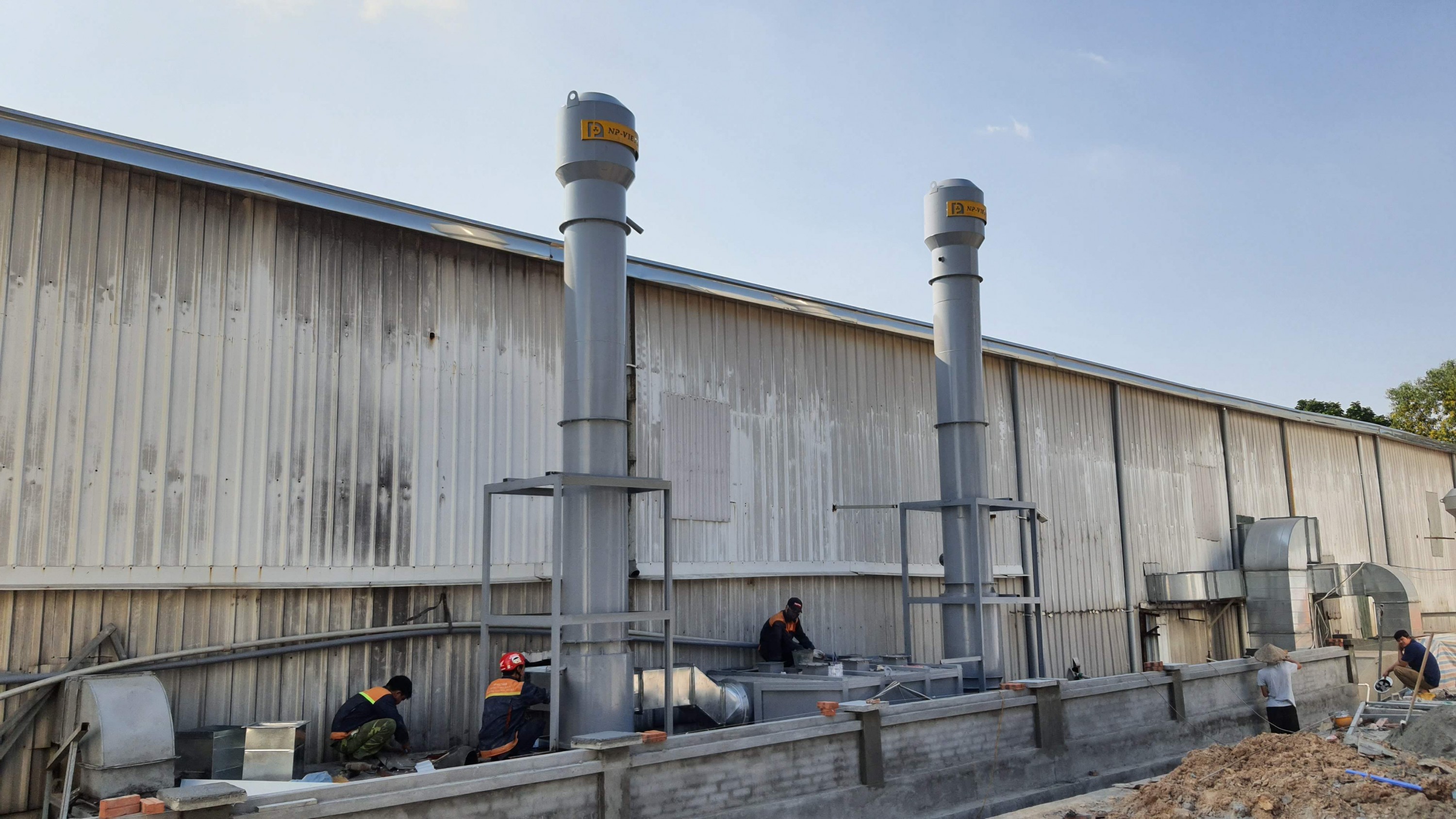  Công ty Cổ phần Cơ điện lạnh NP Việt Nam là đơn vị hàng đầu tại Việt Nam trong việc sản xuất, phân phối và lắp đặt các hệ thống xử lý khí thải, máy làm mát không khí nhà xưởng,...