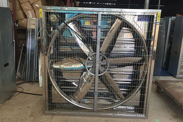 Một sản phẩm quạt thông gió công nghiệp vuông đến từ thương hiệu NAKO