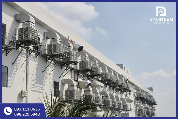  Công suất quạt hơi nước phụ thuộc cánh quạt, tấm làm mát, dung tích nước và không gian sử dụng
